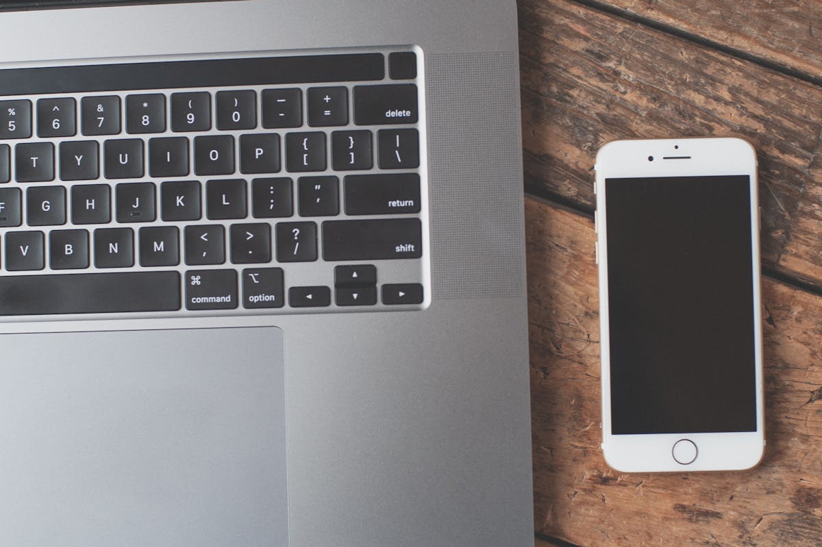 Why File Sharing Links Land in Spam (and How to Fix It)