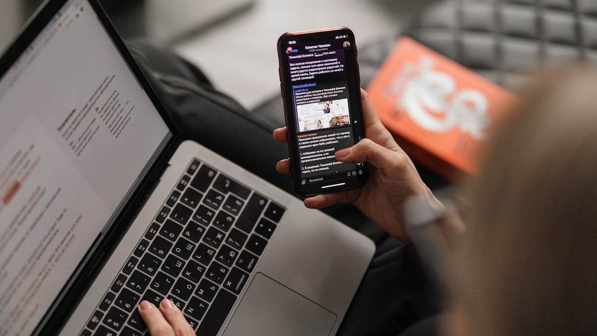 Laptop and phone on same WiFi — wireless file transfer troubleshooting between Android and iPhone